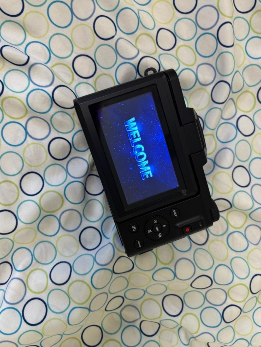 Compact Digital Camera - Black - Picture 2 of 3